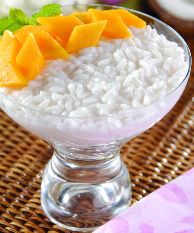 Arroz doce com mangas frescas